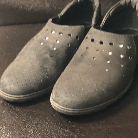 Sesto Meucci Womens Black Bain Perforated Flats Taupe Suede Slip On Shoee Sz 5 - Picture 5 of 13